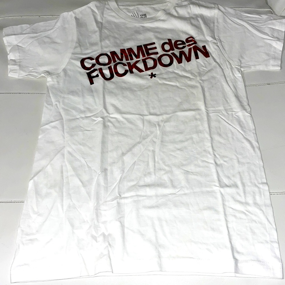 Comme des Designer inspired tee shirt xs